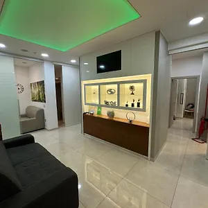 https://holiday-house-moni.hotels-amalfi.com